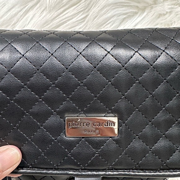 Authentic Pierre Cardin Paris Black Leather Crossbody Bag - Picture 2 of 9